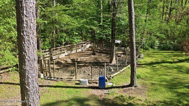 104 Quail Hollow Place, Brandon, MS 39047