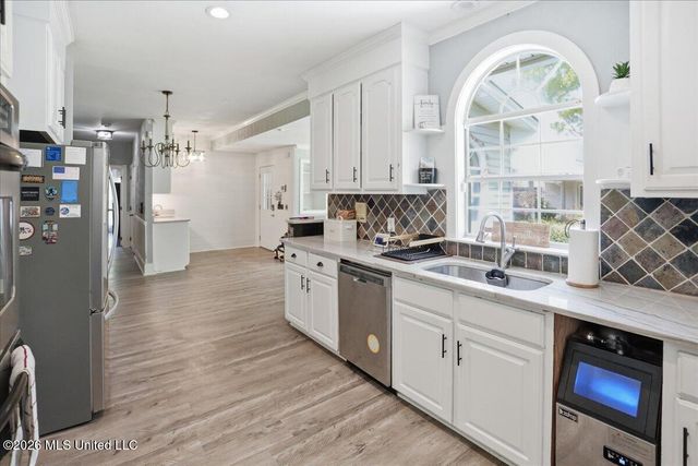 104 Quail Hollow Place, Brandon, MS 39047