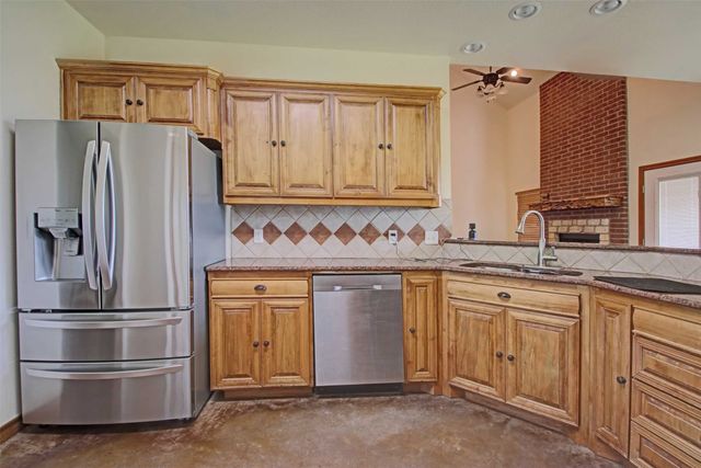 2800 County Road 314, Cleburne, TX 76031
