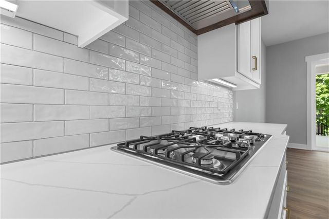 5143 NW 47th Terrace, Riverside, MO 64150