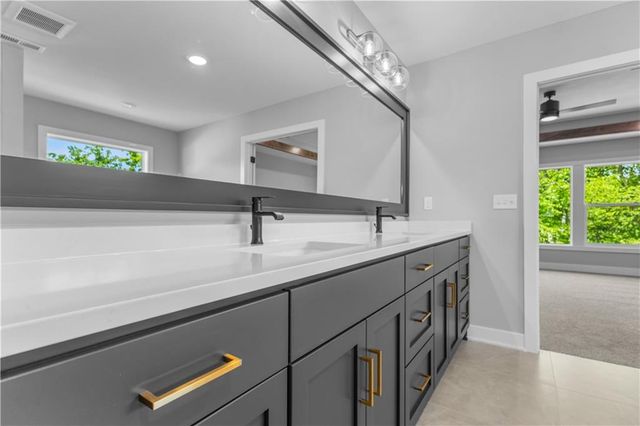 5143 NW 47th Terrace, Riverside, MO 64150