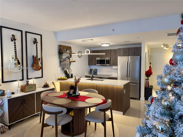 488 NE 18th St 2207, Miami, FL 33132