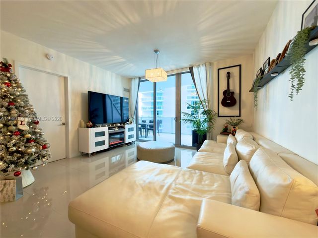 488 NE 18th St 2207, Miami, FL 33132