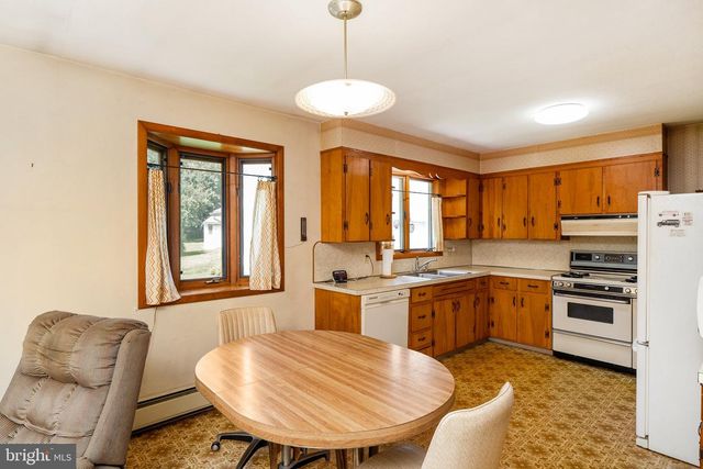 836 OLD YORK RD, Hightstown, NJ 08520
