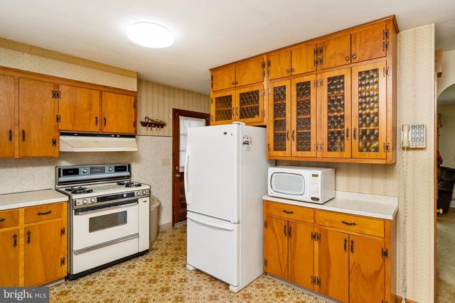 836 OLD YORK RD, Hightstown, NJ 08520