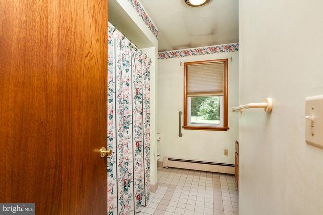 836 OLD YORK RD, Hightstown, NJ 08520