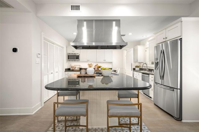 1720 Milford Street, Houston, TX 77098