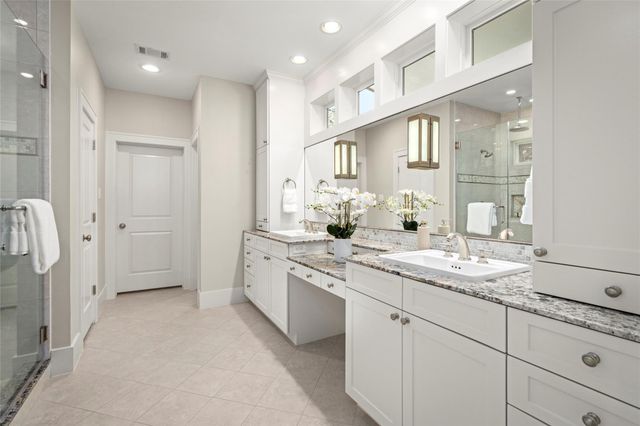 1720 Milford Street, Houston, TX 77098