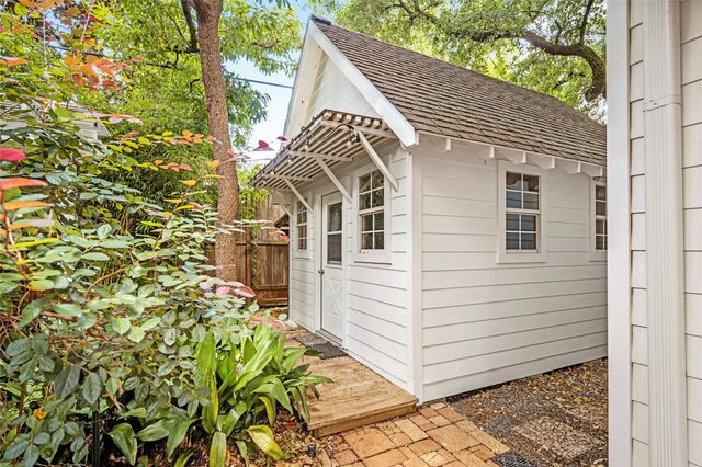 1720 Milford Street, Houston, TX 77098