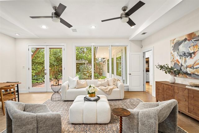 1720 Milford Street, Houston, TX 77098