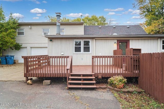 7700 Rosemary Ln, Louisville, KY 40214