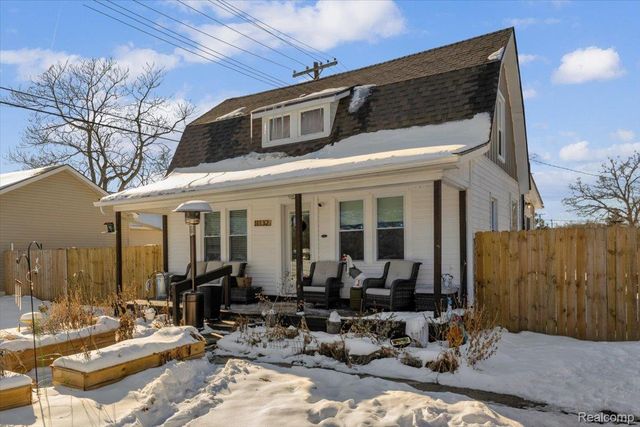 11132 Delano Street, Romulus, MI 48174