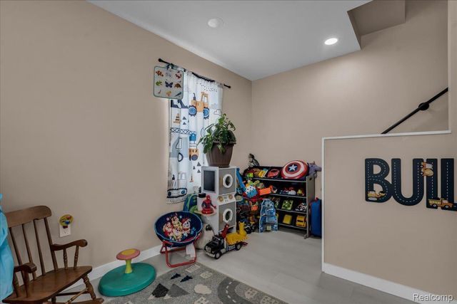 11132 Delano Street, Romulus, MI 48174