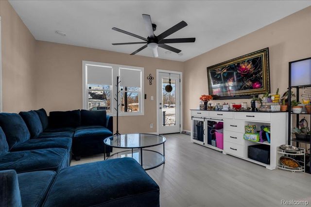 11132 Delano Street, Romulus, MI 48174