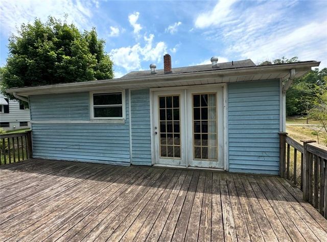142 Reeves Lane, Elkin, NC 28621