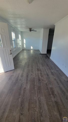 1800 NW Fillmore ST, Topeka, KS 66608