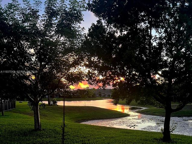 4317 Lago Dr 4317, Deerfield Beach, FL 33064