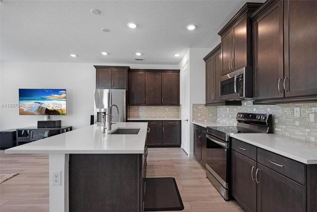 4317 Lago Dr 4317, Deerfield Beach, FL 33064