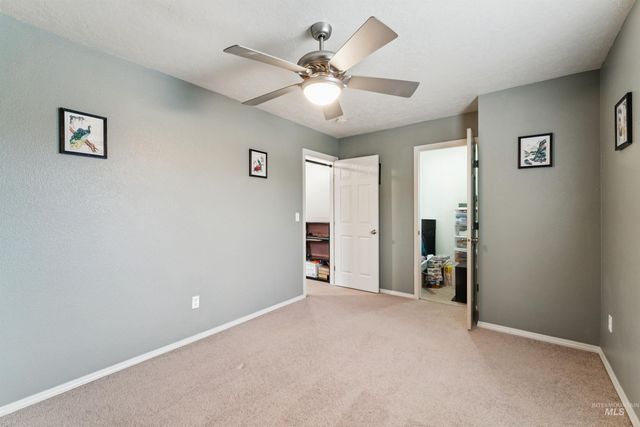 825 W Woodpine St, Meridian, ID 83646