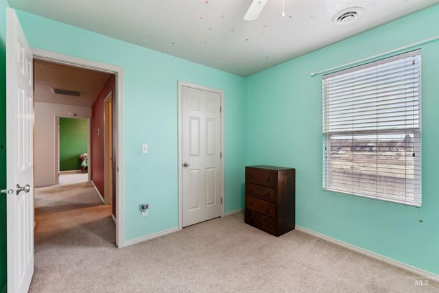 825 W Woodpine St, Meridian, ID 83646