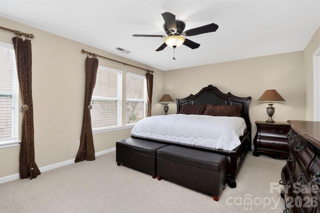 15531 Lakepoint Forest Drive, Charlotte, NC 28278