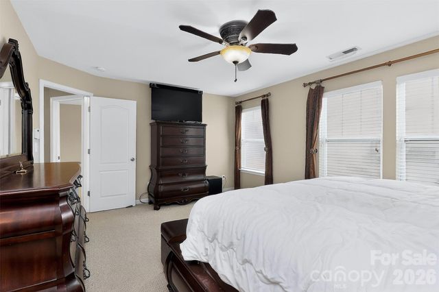 15531 Lakepoint Forest Drive, Charlotte, NC 28278