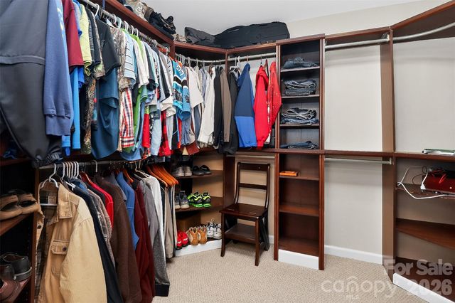 15531 Lakepoint Forest Drive, Charlotte, NC 28278