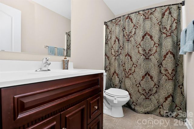 15531 Lakepoint Forest Drive, Charlotte, NC 28278