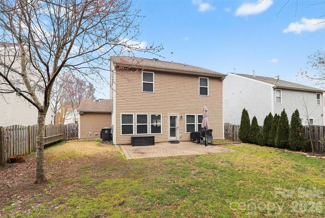 15531 Lakepoint Forest Drive, Charlotte, NC 28278