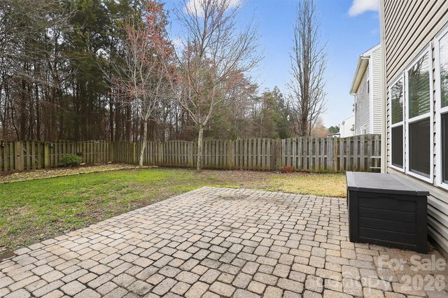 15531 Lakepoint Forest Drive, Charlotte, NC 28278