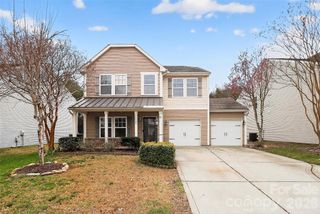 15531 Lakepoint Forest Drive, Charlotte, NC 28278