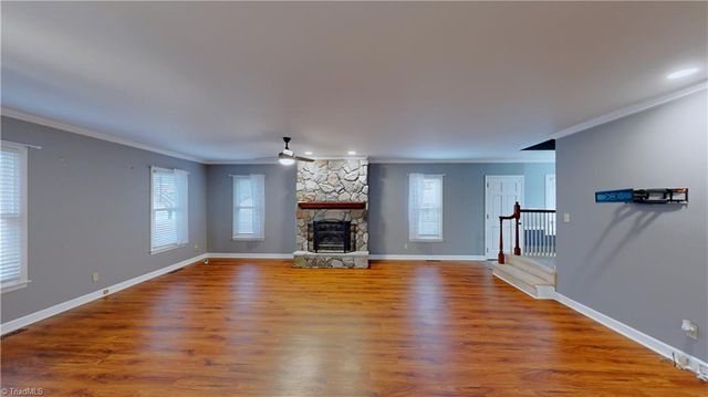 905 Old Winston Road, High Point, NC 27265