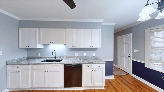 905 Old Winston Road, High Point, NC 27265