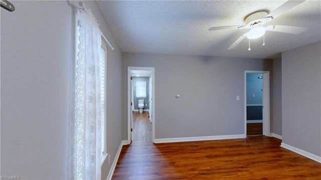 905 Old Winston Road, High Point, NC 27265