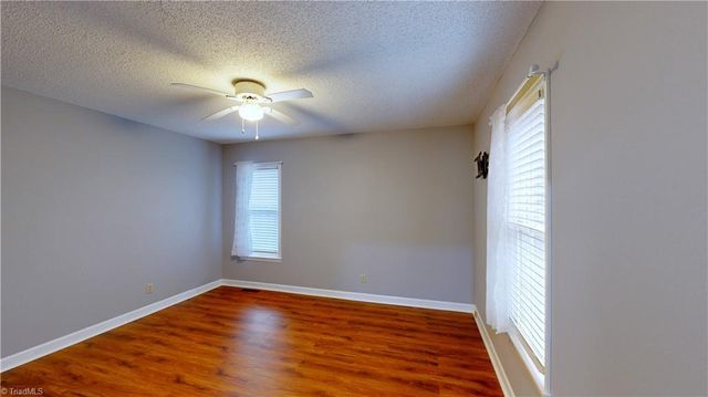 905 Old Winston Road, High Point, NC 27265