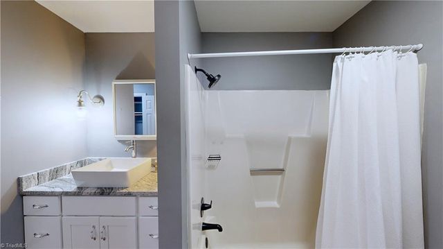 905 Old Winston Road, High Point, NC 27265