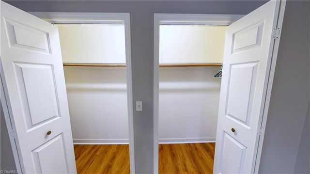 905 Old Winston Road, High Point, NC 27265