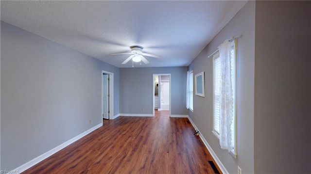 905 Old Winston Road, High Point, NC 27265