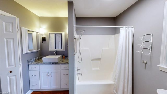 905 Old Winston Road, High Point, NC 27265