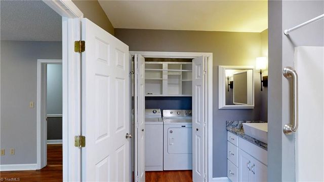 905 Old Winston Road, High Point, NC 27265