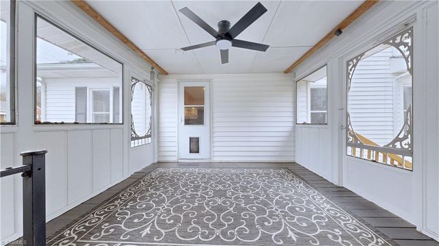 905 Old Winston Road, High Point, NC 27265