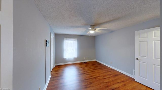 905 Old Winston Road, High Point, NC 27265