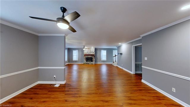 905 Old Winston Road, High Point, NC 27265