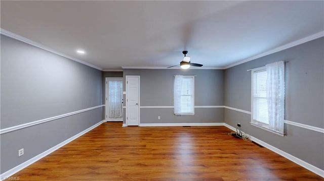 905 Old Winston Road, High Point, NC 27265