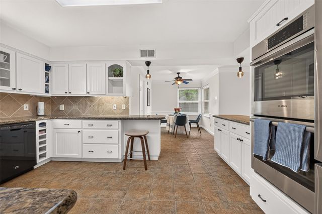 5810 Creekbend Drive, Houston, TX 77096