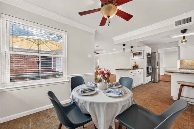 5810 Creekbend Drive, Houston, TX 77096