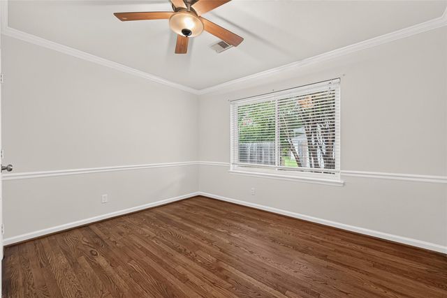 5810 Creekbend Drive, Houston, TX 77096