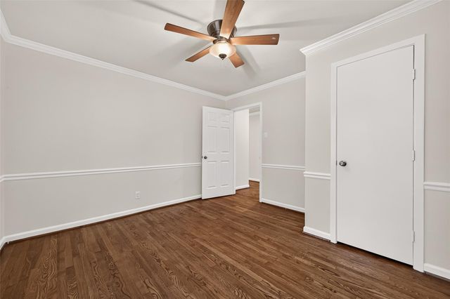 5810 Creekbend Drive, Houston, TX 77096