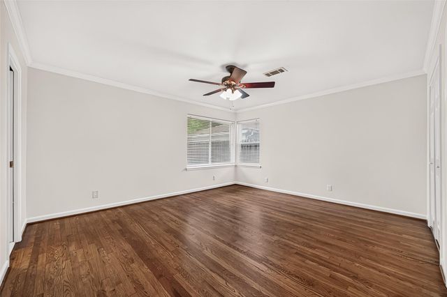 5810 Creekbend Drive, Houston, TX 77096