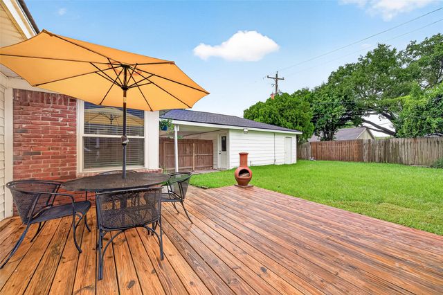 5810 Creekbend Drive, Houston, TX 77096